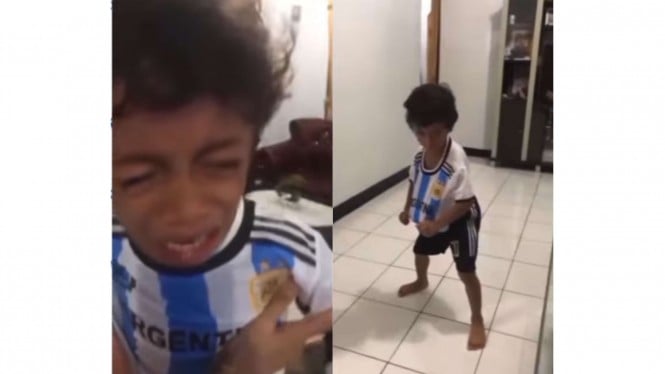 Viral!! Anak Kecil Menangis dan Buang Jersey Timnas Argentina
